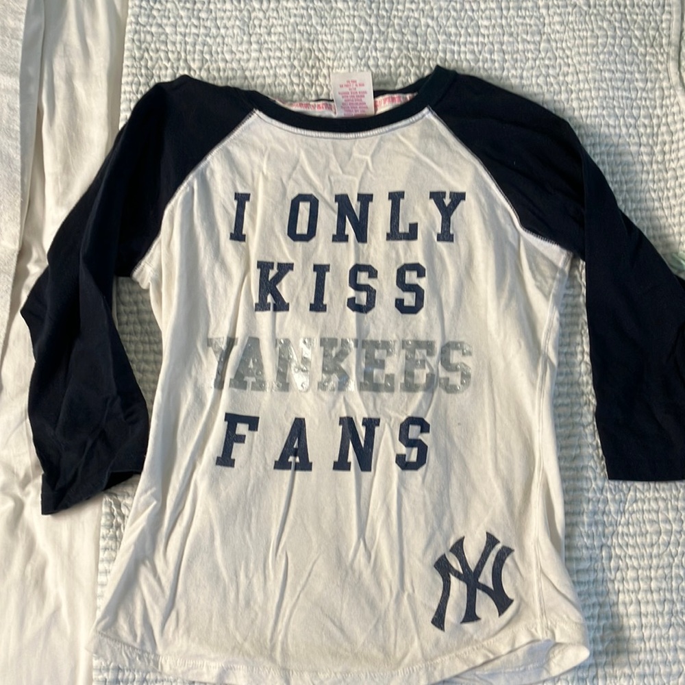 Victorias Secret Yankees short sleeve t-shirt